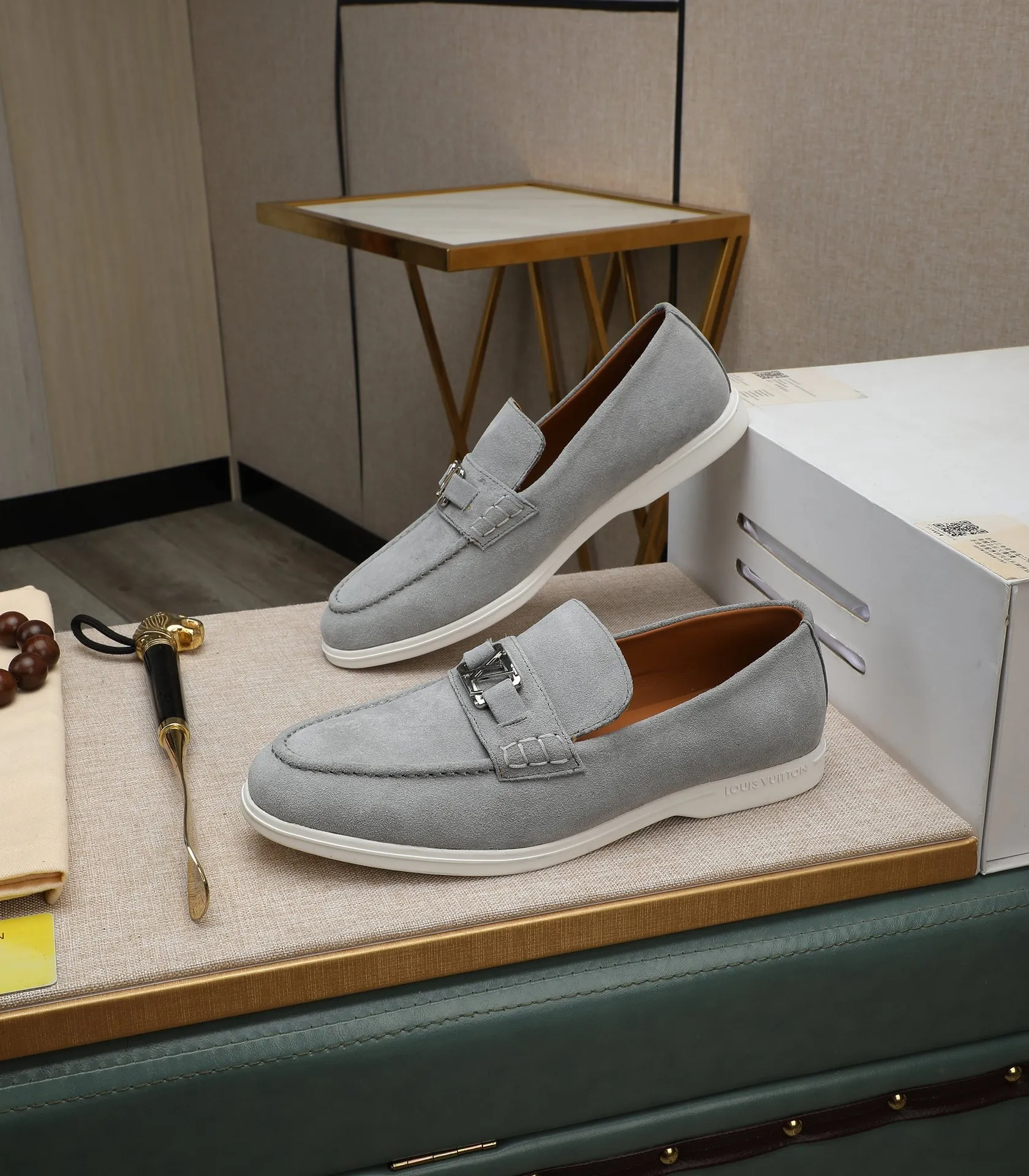 Men's shoes 💰520 📛📛【LOUIS VUITTON】Louis Vuitton 2024 official website synchronized new products 👟Milan fashion catwalk style 🇰🇾🇰🇾LV family logo, celebrity style, a must-have for fashionistas ⚠️First-layer calfskin ➕Genuine leather lining ➕Official website original version special outsole 👞Number 38-44